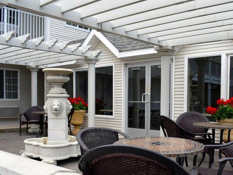 Court Plaza Inn & Suites Of Mackinaw Mackinaw City Zewnętrze zdjęcie