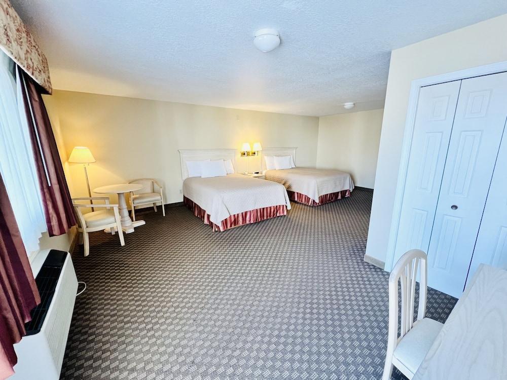 Court Plaza Inn & Suites Of Mackinaw Mackinaw City Zewnętrze zdjęcie