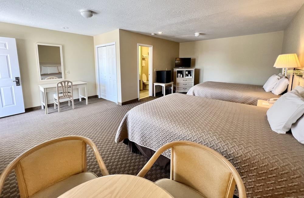 Court Plaza Inn & Suites Of Mackinaw Mackinaw City Zewnętrze zdjęcie